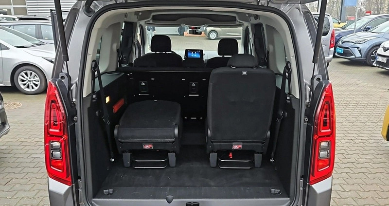 Toyota Proace City Verso cena 109900 przebieg: 18167, rok produkcji 2022 z Bierutów małe 352